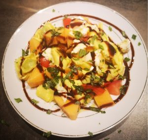 Lire la suite à propos de l’article Salade melon raviolis